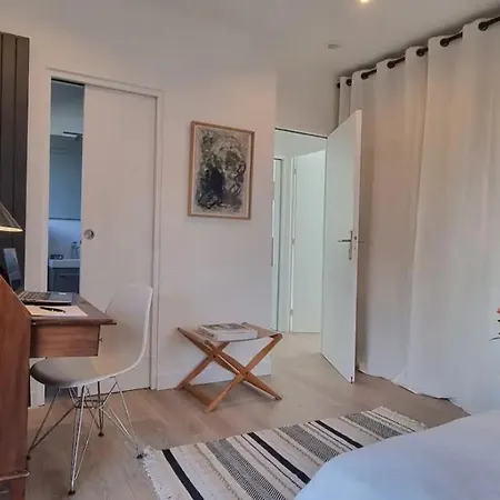 Apartment Apartments *